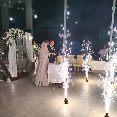 מלון Verhovina 3*